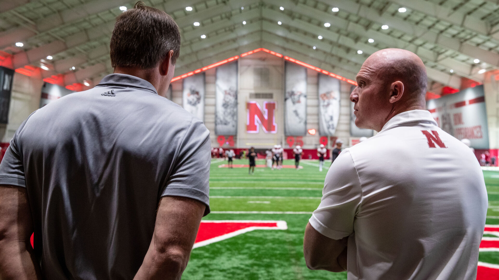 080222-owh-spo-huskerpractice-pic-cm006.jpg